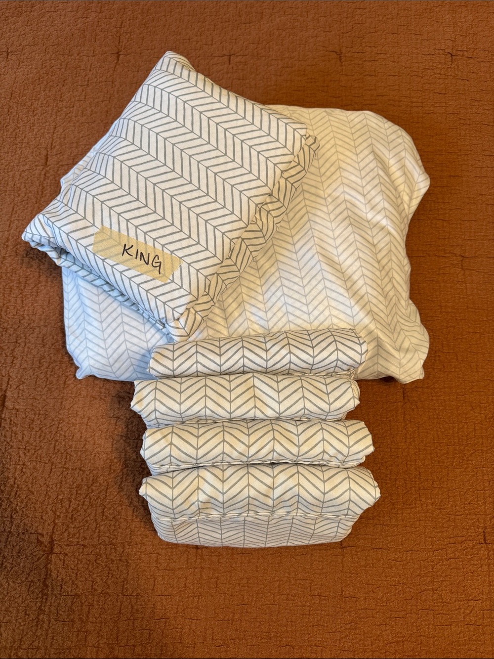 Charisma King Sheet Set in White with Gray Chevron Pattern